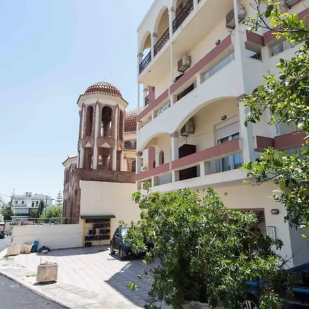 بيت شباب And Beds