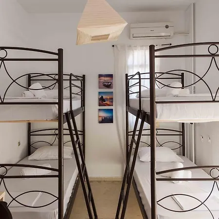 Hostel And Beds *
